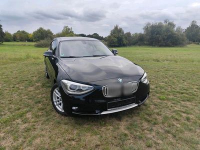 Schwarz Gebraucht 2012 BMW 116 Urban Line Kleinwagen | 7.200 € (Fairer Preis)