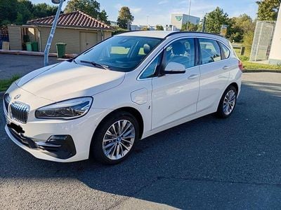 BMW 225