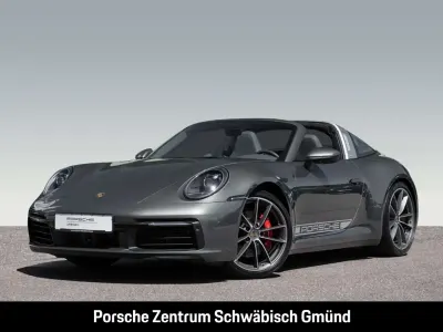 Occasion Porsche 992 450 PK (330 kW) 2024 Groen Coupé