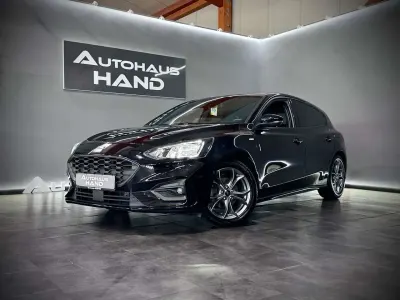 Gebraucht Ford Focus ST-Line 125 PS (91 kW) 2021 Schwarz Limousine
