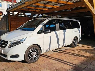 Gebraucht Mercedes V220 Avantgarde Edition 163 PS (119 kW) 2018 Weiß Van / Kleinbus