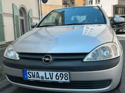 Gebraucht Opel Corsa 75 PS (55 kW) 2002 Silber Kleinwagen