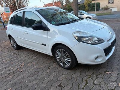 Gebraucht Renault Clio II Dynamique 101 PS (74 kW) 2011 Weiß Limousine