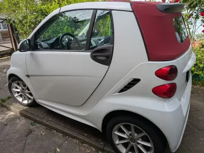 Gebraucht Smart ForTwo Cabrio Passion 71 PS (52 kW) 2012 Weiß Cabrio