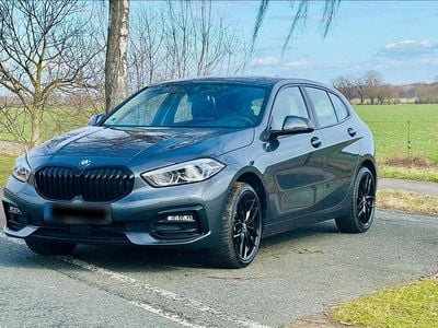 Gebraucht BMW 120 Sport Line 190 PS (139 kW) 2021 Grau Kleinwagen