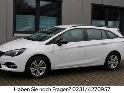 Weiß Gebraucht 2021 Opel Astra Business Kombi | 8.790 € (Teuer)