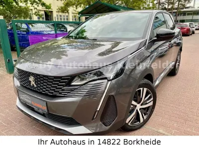Gebraucht Peugeot 3008 Allure 181 PS (133 kW) 2022 Grau SUV