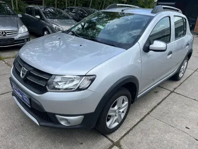Gebraucht Dacia Sandero Prestige 90 PS (66 kW) 2016 Grau Limousine