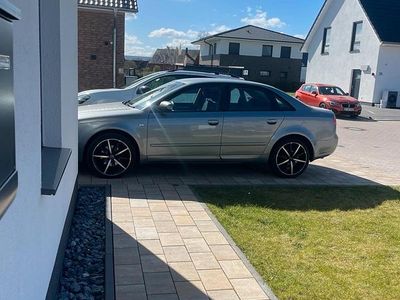 Silber Gebraucht 2005 Audi A4 Limousine | 4.200 € (Teuer)