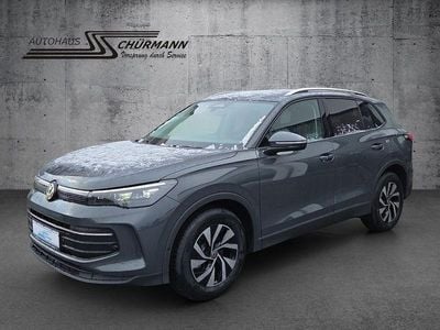 Neu VW Tiguan Life 150 PS (110 kW) 2026 Grau SUV