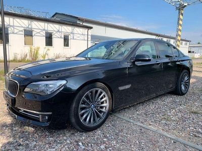 BMW 730