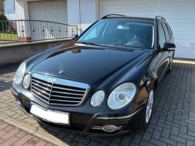 Gebraucht Mercedes E220 Avantgarde 170 PS (125 kW) 2007 Schwarz Kombi