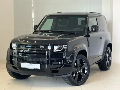 Neu Land Rover Defender SE Dynamic 249 PS (183 kW) 2026 Santorini black SUV
