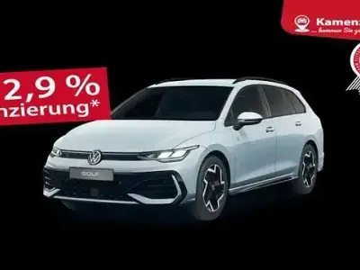 Gebraucht VW Golf VIII R-line 150 PS (110 kW) 2025 Blau Kombi