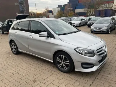 Gebraucht Mercedes B180 109 PS (80 kW) 2016 Silber Kleinwagen
