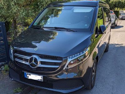 Mercedes V220
