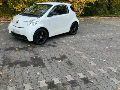 Gebraucht Toyota iQ 68 PS (50 kW) 2009 Weiß Kleinwagen