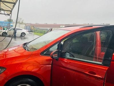 Orange Gebraucht 2016 VW Touran Sound Van / Kleinbus | 15.100 € (Guter Preis)