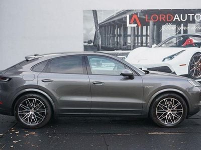 Porsche Cayenne E-Hybrid Coupe