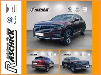 Gebraucht VW Touareg Atmosphere 286 PS (210 kW) 2022 Malbec red (rot) SUV