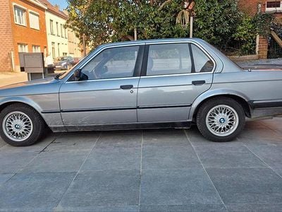 Gebraucht BMW 325 Basis 170 PS (125 kW) 1986 Silber Limousine