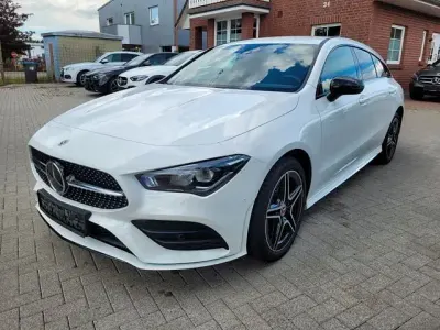 Gebraucht Mercedes CLA250e Shooting Brake AMG line 160 PS (117 kW) 2022 Weiß Kombi