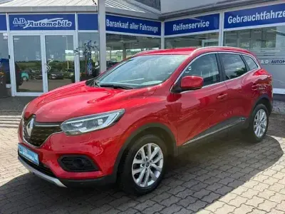 Gebraucht Renault Kadjar LIMITED 159 PS (116 kW) 2019 Rot SUV