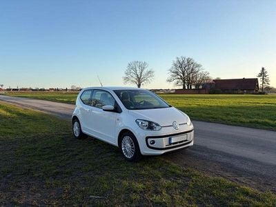 Gebraucht VW up! high up! 75 PS (55 kW) 2013 Weiß Kleinwagen