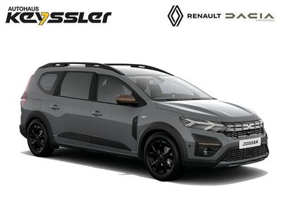 Grau Gebraucht 2023 Dacia Jogger Extreme Van / Kleinbus | 23.600 € (Teuer)