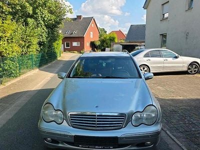Mercedes C180