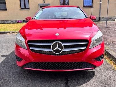 Gebraucht Mercedes A180 109 PS (80 kW) 2014 Schwarz Limousine