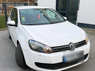 Gebraucht VW Golf VI 105 PS (77 kW) 2009 Weiß Kleinwagen