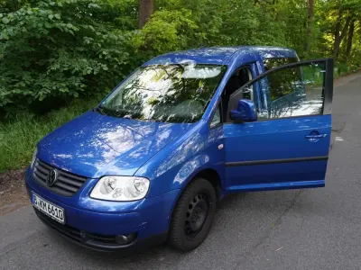 Gebraucht VW Caddy 109 PS (80 kW) 2010 Blau Van / Kleinbus