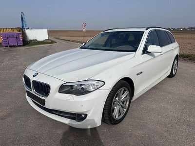 Usata BMW 520 Performance 184 CV (135 kW) 2012 Bianco Station wagon