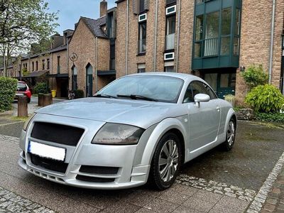 gebraucht Audi TT 1.8 Turbo Coupé - Sehr gepflegt und super Ausstattung !!!