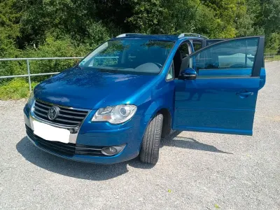 Gebraucht VW Touran Trendline 140 PS (102 kW) 2009 Blau Van / Kleinbus