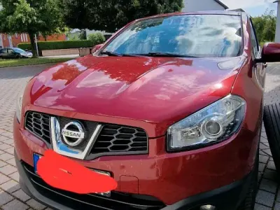 Gebraucht Nissan Qashqai 110 PS (80 kW) 2012 Rot SUV