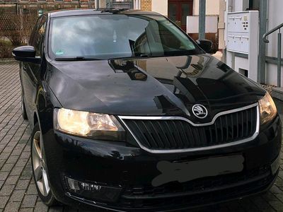 Gebraucht Skoda Rapid Joy 110 PS (80 kW) 2015 Schwarz Kleinwagen