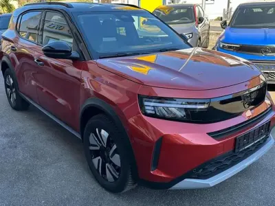 Usata Opel Frontera 83 kW (113 CV) 2024 Arancione SUV