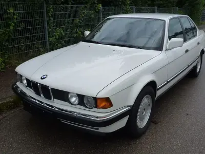 Gebraucht BMW 730 188 PS (138 kW) 1989 Weiß Limousine