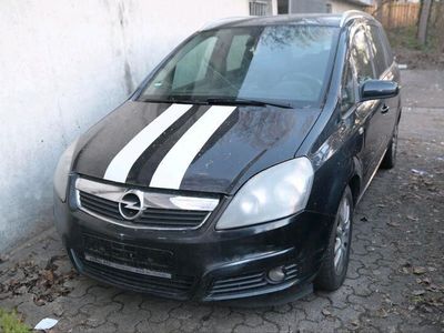 gebraucht Opel Zafira 