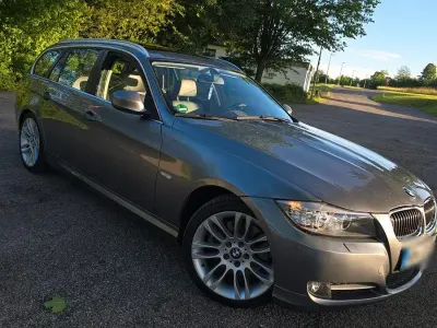 Gebraucht BMW 325 Exclusive 204 PS (150 kW) 2010 Grau Kombi