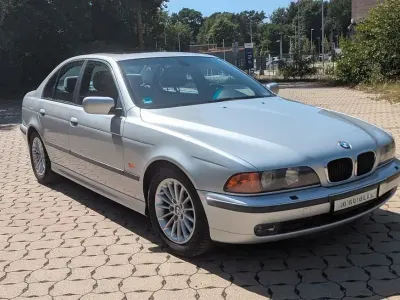 Gebraucht BMW 523 Performance 170 PS (125 kW) 2000 Silber Limousine
