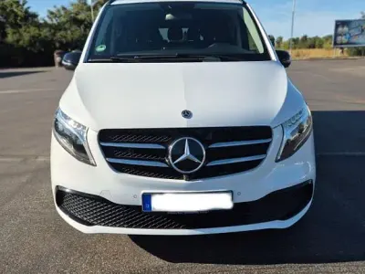 Gebraucht Mercedes V250 Avantgarde Edition 190 PS (139 kW) 2020 Weiß Van / Kleinbus