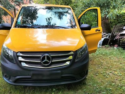 Gebraucht Mercedes Vito 136 PS (100 kW) 2018 Gelb Van