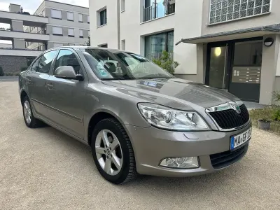 Gebraucht Skoda Octavia Sport 140 PS (102 kW) 2011 Silber Limousine