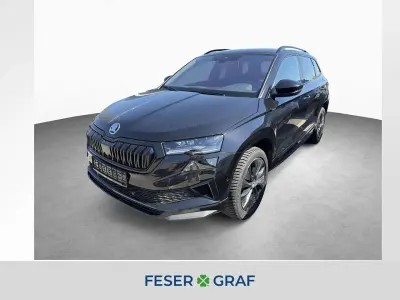 Gebraucht Skoda Karoq SportLine 150 PS (110 kW) 2025 Black magic perleffekt SUV