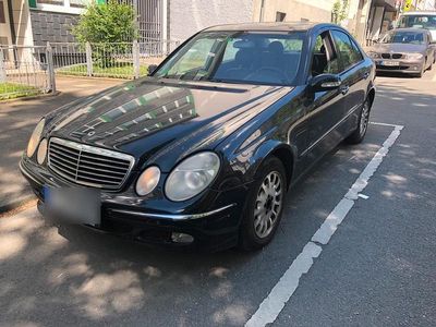Mercedes E220