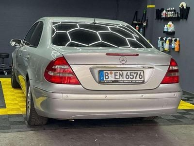 Mercedes E240