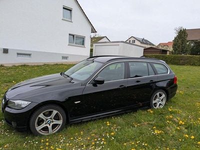 Gebraucht BMW 325 218 PS (160 kW) 2011 Schwarz Kombi
